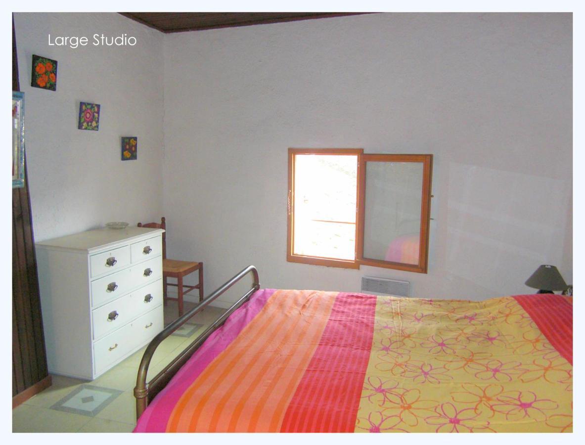 Maison St Georges Coursan Luaran gambar